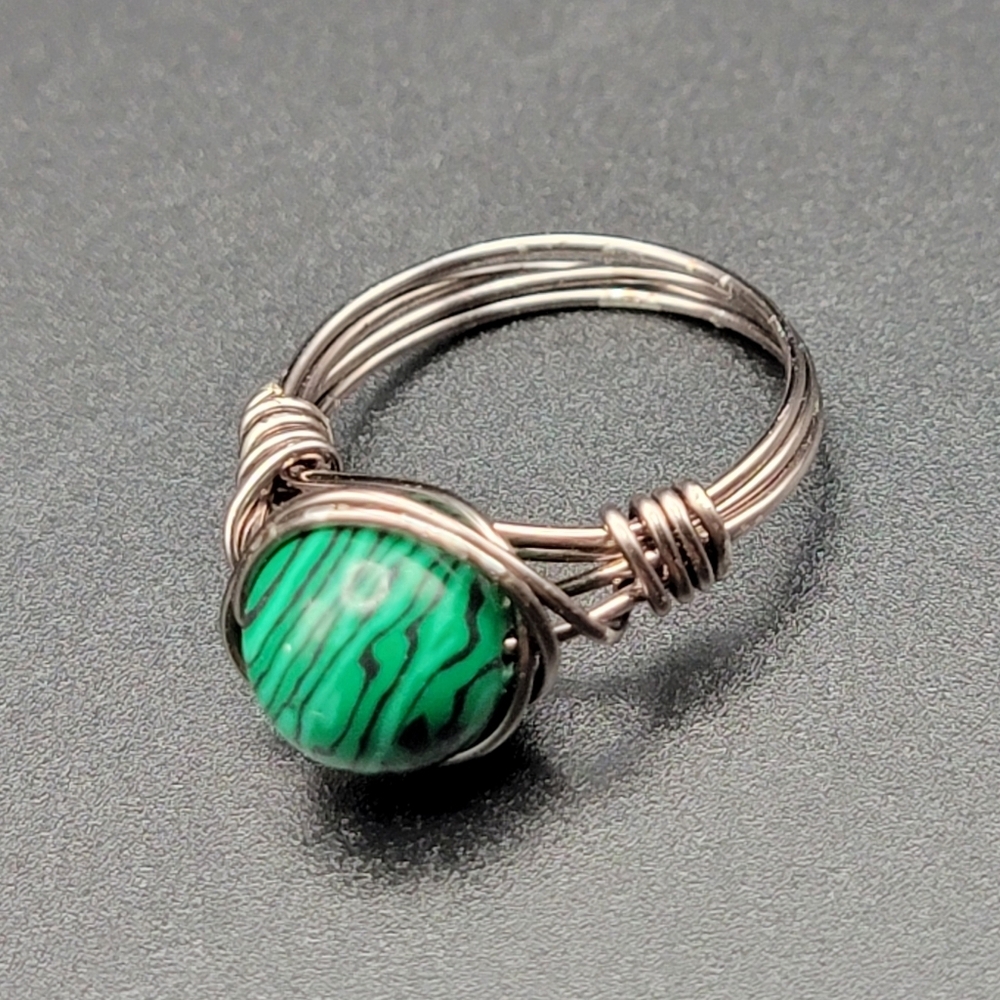 Elegant Malichite Natural Crystal Gemstone Wire-Wrapped Ring Size 7.5 Boho